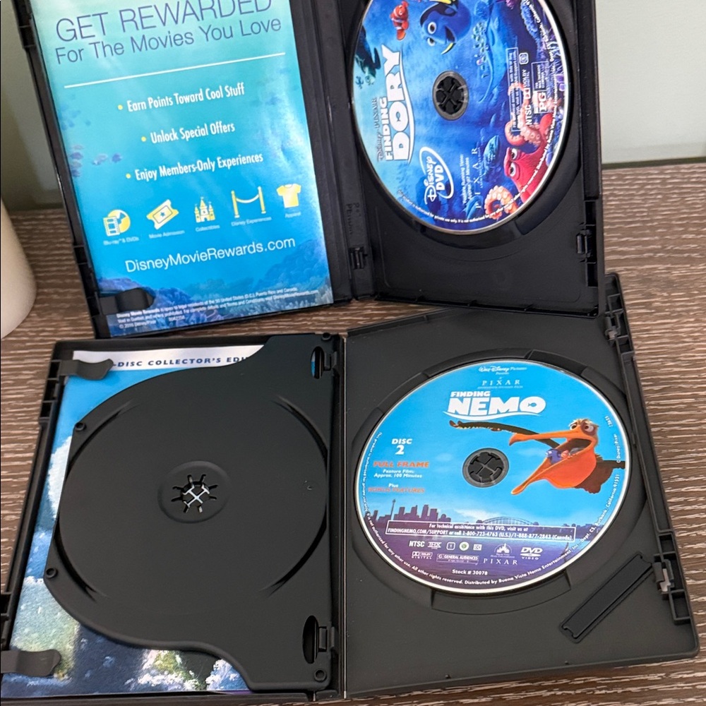 Disney Pixar Finding Nemo and Finding Dory DVDs Set - Picture 4 of 7